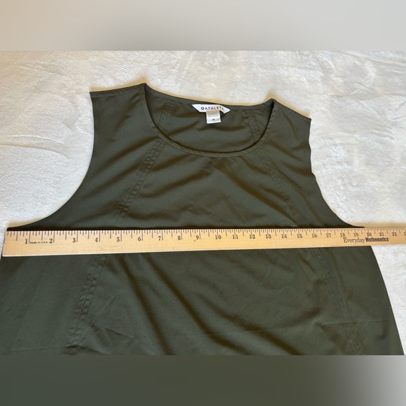 Athleta Tank Top Size M Dark Green - Picture 4 of 8